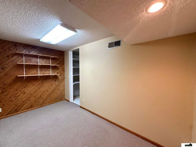 8218 Stockwell Street, Lincoln, NE 68506