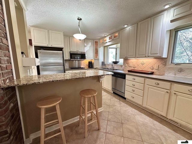8218 Stockwell Street, Lincoln, NE 68506