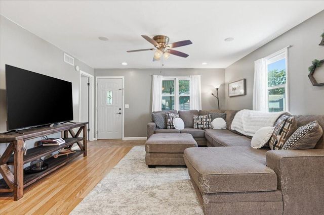 1016 PINE Street, Council Bluffs, IA 51501