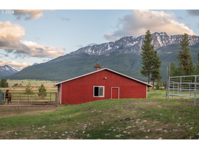 83440 RUSSELL Ln, Joseph, OR 97846