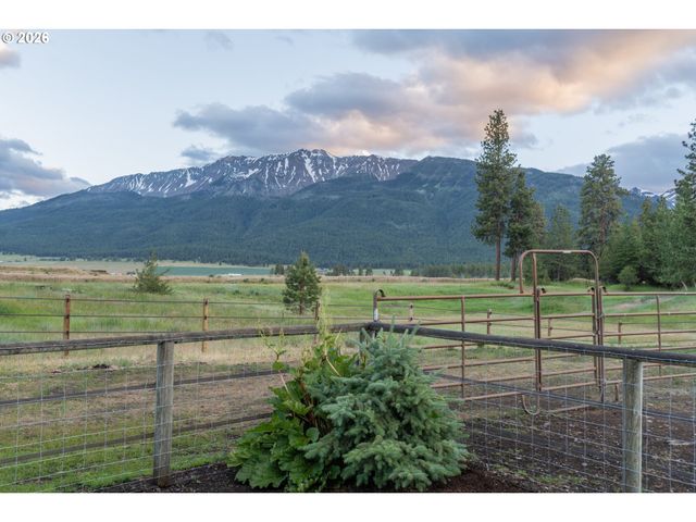 83440 RUSSELL Ln, Joseph, OR 97846