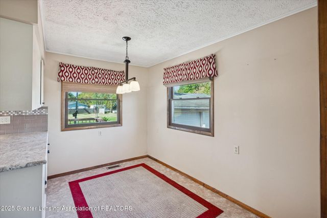 9520 Fenner Road, Perry, MI 48872