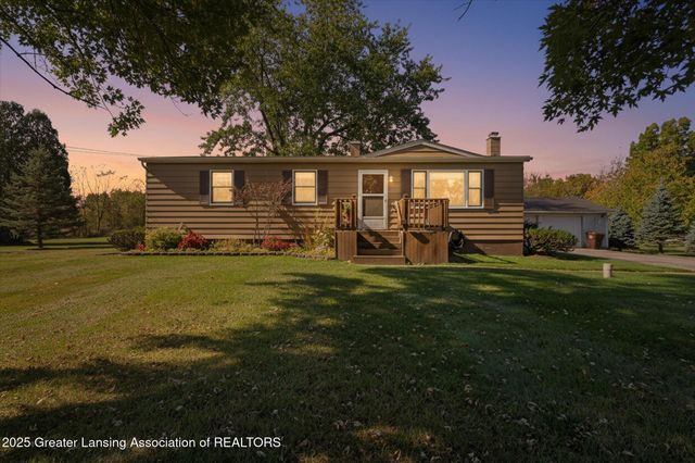 9520 Fenner Road, Perry, MI 48872