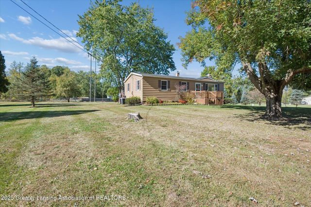 9520 Fenner Road, Perry, MI 48872