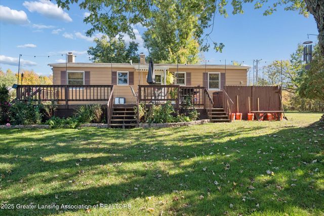 9520 Fenner Road, Perry, MI 48872