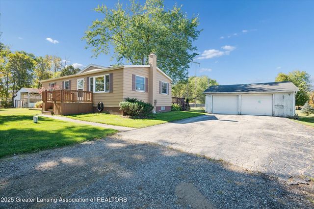 9520 Fenner Road, Perry, MI 48872