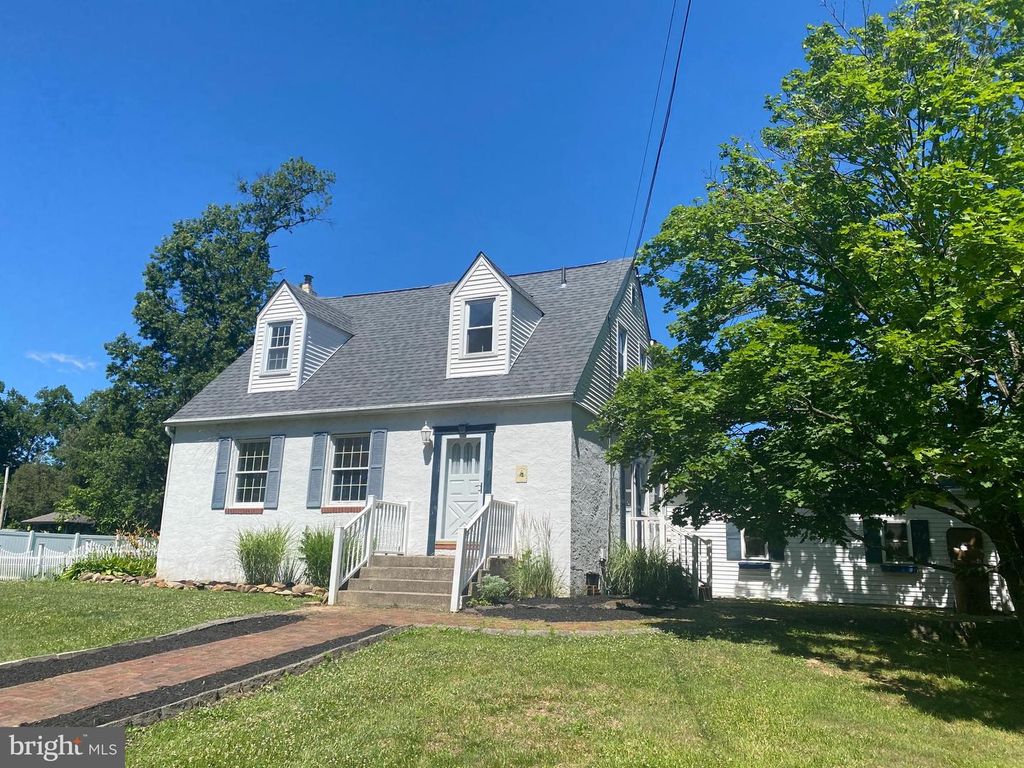 1380 BERNARD AVE, Willow Grove, PA 19090