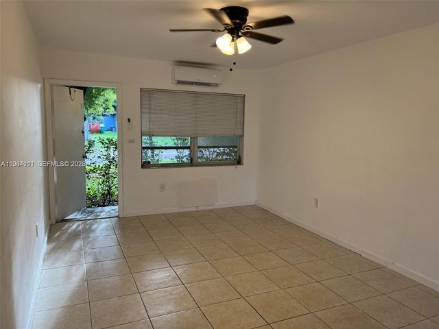 8885 NE 8th Ct A, Miami, FL 33138