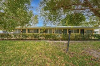 8885 NE 8th Ct A, Miami, FL 33138