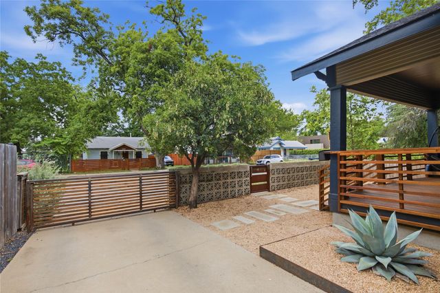 2007 E 2nd ST, Austin, TX 78702