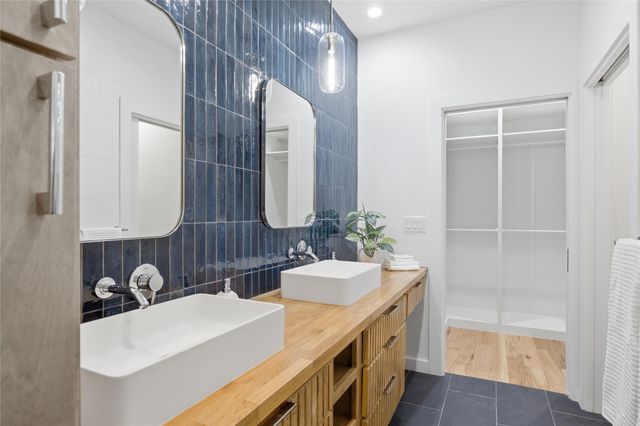 2007 E 2nd ST, Austin, TX 78702