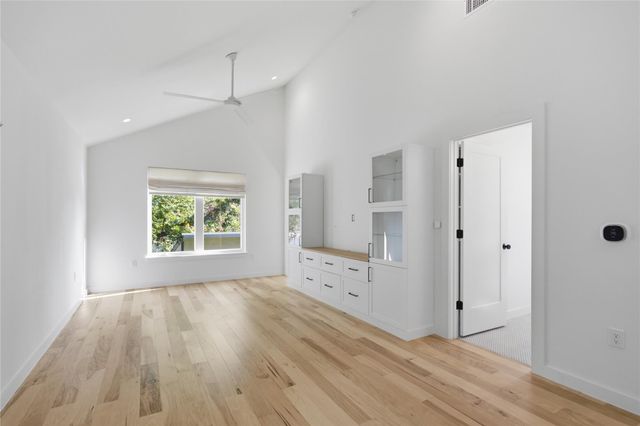 2007 E 2nd ST, Austin, TX 78702