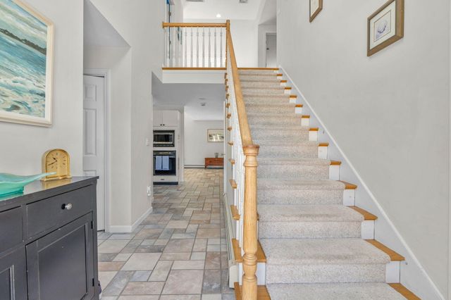 24 Bluff Avenue, Mashpee, MA 02649