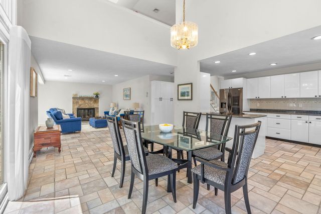 24 Bluff Avenue, Mashpee, MA 02649