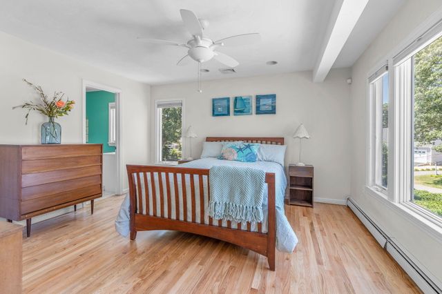 24 Bluff Avenue, Mashpee, MA 02649