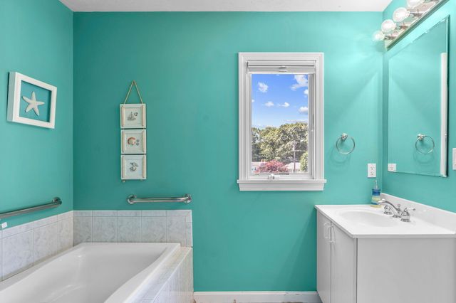 24 Bluff Avenue, Mashpee, MA 02649