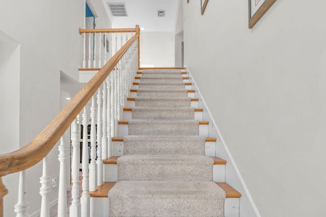 24 Bluff Avenue, Mashpee, MA 02649