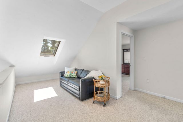 24 Bluff Avenue, Mashpee, MA 02649