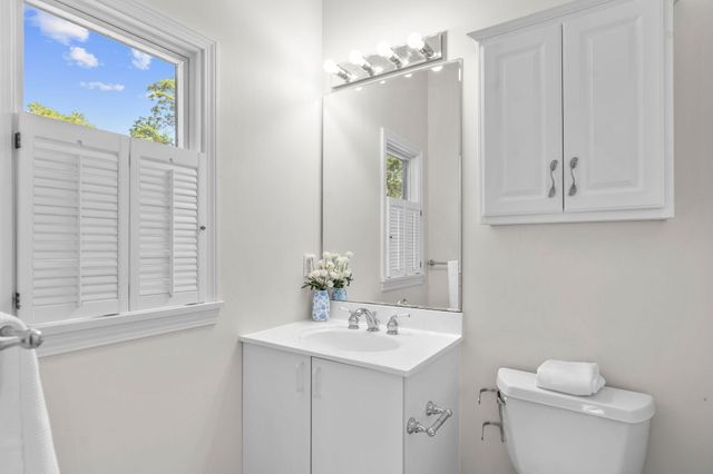 24 Bluff Avenue, Mashpee, MA 02649