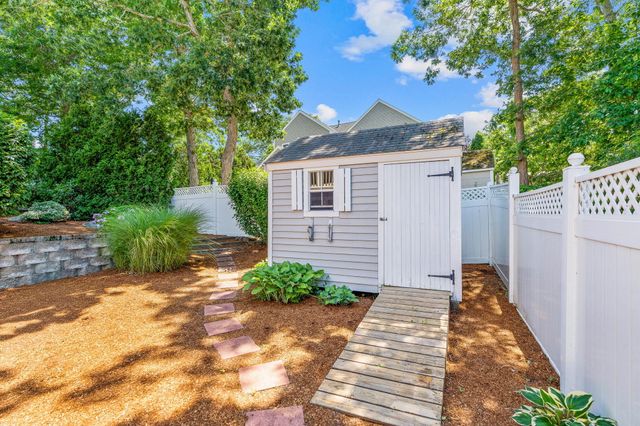 24 Bluff Avenue, Mashpee, MA 02649