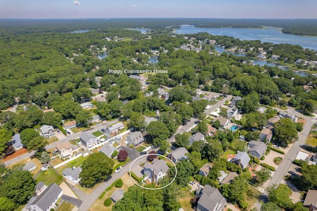 24 Bluff Avenue, Mashpee, MA 02649