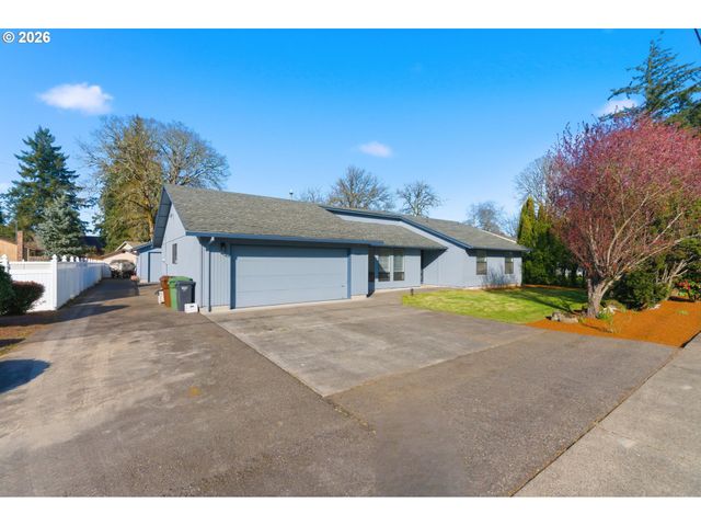 2664 SYKES Rd, St Helens, OR 97051