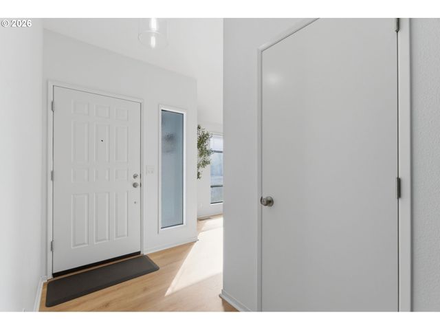 2664 SYKES Rd, St Helens, OR 97051