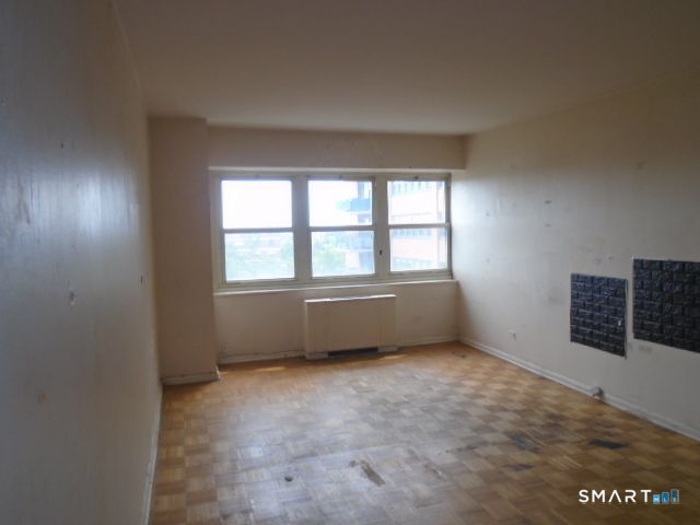 31 Woodland Street 9L, Hartford, CT 06105