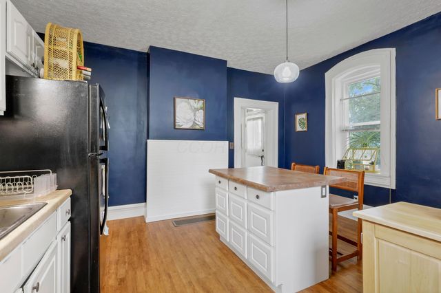 1904 Cedar Hill Road, Lancaster, OH 43130