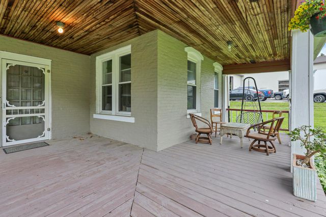 1904 Cedar Hill Road, Lancaster, OH 43130