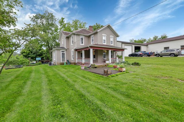 1904 Cedar Hill Road, Lancaster, OH 43130