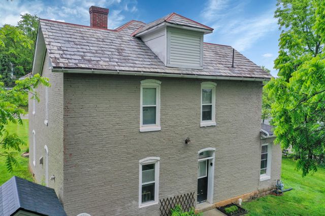 1904 Cedar Hill Road, Lancaster, OH 43130