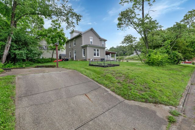 1904 Cedar Hill Road, Lancaster, OH 43130