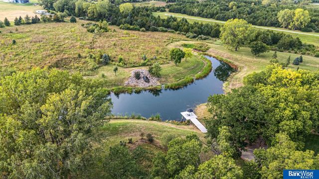 10000 Wagon Train Road, Hickman, NE 68372