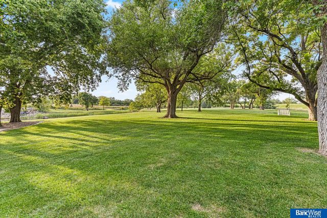 10000 Wagon Train Road, Hickman, NE 68372