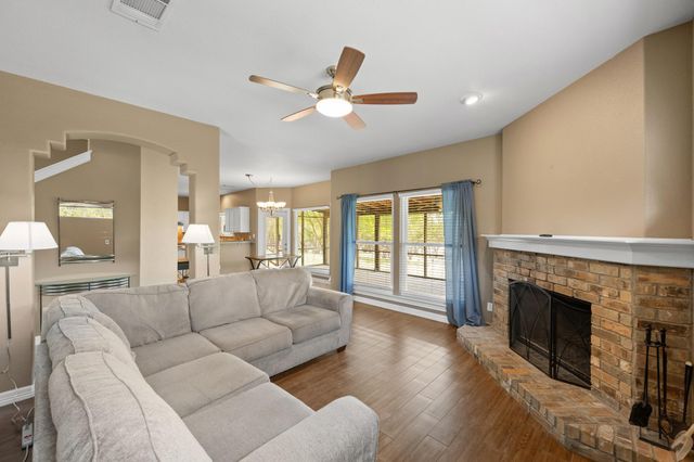 101 Pioneer TRL, Dripping Springs, TX 78620