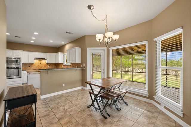 101 Pioneer TRL, Dripping Springs, TX 78620