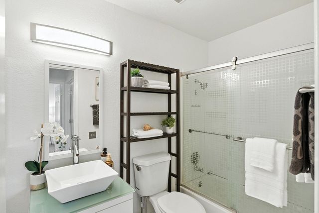 2102 2102 Galveston Ave B, San Jose, CA 95122