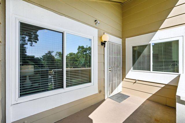 2102 2102 Galveston Ave B, San Jose, CA 95122