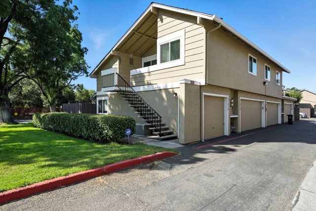 2102 2102 Galveston Ave B, San Jose, CA 95122