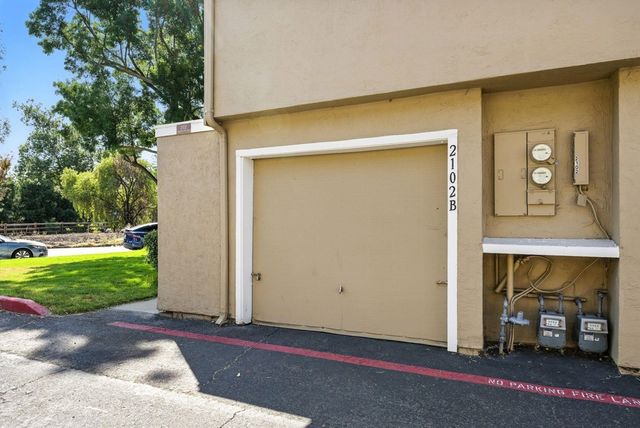 2102 2102 Galveston Ave B, San Jose, CA 95122