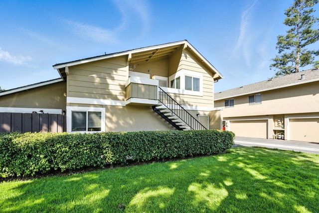 2102 2102 Galveston Ave B, San Jose, CA 95122