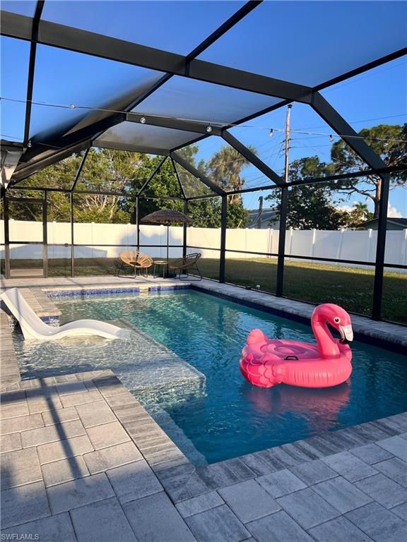 Image 6 of property listing at 710 SE 42nd LN, Cape Coral, FL 33904