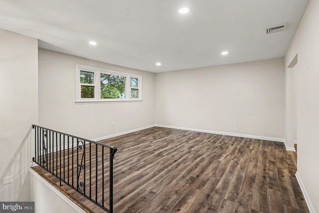208 W 3RD ST, Red Hill, PA 18076