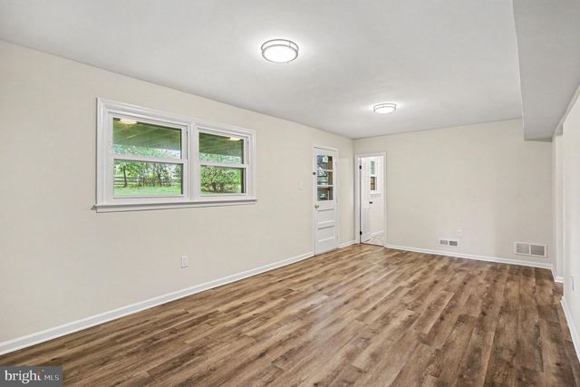 208 W 3RD ST, Red Hill, PA 18076