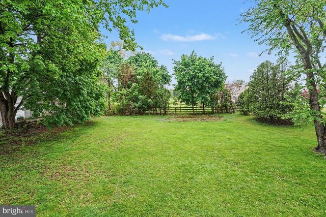 208 W 3RD ST, Red Hill, PA 18076