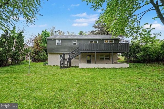 208 W 3RD ST, Red Hill, PA 18076