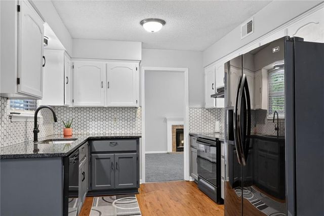 2008 E 59th Terrace, Kansas City, MO 64130