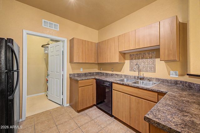 14250 W WIGWAM Boulevard 2823, Litchfield Park, AZ 85340