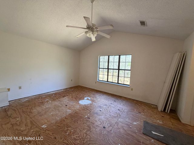 2200 Summerlin Bayou Road, Vancleave, MS 39565